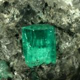 Beryl (variety emerald), Calcite<br />La Pita mining district, Consorcio Mine, Municipio Maripí, Western Emerald Belt, Boyacá Department, Colombia<br />Detail - xl length=12mm<br /> (Author: Fiebre Verde)