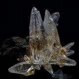 Quartz<br />Zhob Valley, Quetta District, Balochistan (Baluchistan), Pakistan<br />12.7 x 10.9 cm<br /> (Author: am mizunaka)