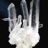 Quartz<br />Jinkouhe District, Leshan Prefecture, Sichuan Province, China<br />Specimen height 9 cm<br /> (Author: Tobi)