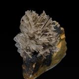 Cerussite<br />Nakhlak Mine, Madan-e Nakhlak, Anarak District, Nain, Isfahan Province, Iran<br />5.0 x 2.8 cm<br /> (Author: am mizunaka)