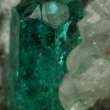 Beryl (variety emerald), Calcite, Pyrite<br />Chivor mining district, Municipio Chivor, Eastern Emerald Belt, Boyacá Department, Colombia<br />Detail - xl=9mm<br /> (Author: Fiebre Verde)