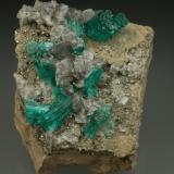 Beryl (variety emerald), Calcite, Pyrite<br />Chivor mining district, Municipio Chivor, Eastern Emerald Belt, Boyacá Department, Colombia<br />42x48x20mm<br /> (Author: Fiebre Verde)