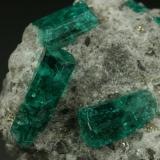 Beryl (variety emerald), Calcite, Pyrite<br />Chivor mining district, Municipio Chivor, Eastern Emerald Belt, Boyacá Department, Colombia<br />Detail<br /> (Author: Fiebre Verde)