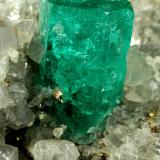 Beryl (variety emerald), Calcite, Pyrite<br />Muzo mining district, Western Emerald Belt, Boyacá Department, Colombia<br />xl=14mm<br /> (Author: Fiebre Verde)