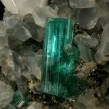 Beryl (variety emerald), Calcite, Pyrite<br />Chivor mining district, Municipio Chivor, Eastern Emerald Belt, Boyacá Department, Colombia<br />40x42x42mm, xl=18mm<br /> (Author: Fiebre Verde)