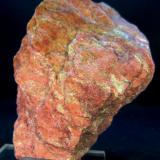Zoisita (variedad thulita)Trondheim, Trondheim Municipality, Trøndelag, Norway5 x 7 x 3 cm. (Autor: Felipe Abolafia)
