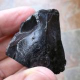 obsidiana<br />Barranco del Horno, Mogán, Gran Canaria, Provincia de Las Palmas, Canarias, España<br />3,5 x 3 cm<br /> (Autor: Cristalino)