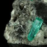 Beryl (variety emerald), Calcite<br />La Pita mining district, Municipio Maripí, Western Emerald Belt, Boyacá Department, Colombia<br />100x50x70mm, largest xl=17mm<br /> (Author: Fiebre Verde)