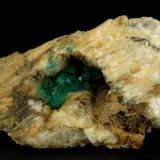 Beryl (variety emerald), Calcite<br />Peñas Blancas Mine, Municipio San Pablo de Borbur, Western Emerald Belt, Boyacá Department, Colombia<br />78x47x31mm<br /> (Author: Fiebre Verde)