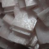 Halita<br />Salinas de Imón, Imón, Sigüenza, Comarca Serranía de Guadalajara, Guadalajara, Castilla-La Mancha, España<br />70x140 mm<br /> (Autor: Ignacio)