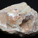 CalcitaVallirana, Comarca Baix Llobregat, Barcelona, Cataluña / Catalunya, España11 x 6 x 6 cm (Autor: karbu8)