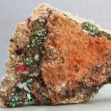 Metatorbernita-Metazeunerita (serie)<br />Permiso de Investigación Anabel, Cerro de las Minas, Mérida, Comarca Tierra de Mérida - Vegas Bajas, Badajoz, Extremadura, España<br />89x56x15 mm<br /> (Autor: Juan Espino)