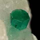 Beryl (variety emerald), Calcite<br />La Pita mining district, Polveros Mine, Municipio Maripí, Western Emerald Belt, Boyacá Department, Colombia<br />90x60x65mm, xl=16mm<br /> (Author: Fiebre Verde)