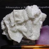 Ortoclasa [Orthoclasa] (variedad valencianita)<br />Mina Valenciana, Guanajuato, Municipio Guanajuato, México<br />70x60 mm<br /> (Autor: Ignacio)