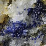AzuritaPedrera Can Donadeu, Can Donadéu, San Fost de Campsentelles, Comarca Vallès Oriental, Barcelona, Cataluña / Catalunya, España6 x 3 x 3 cm (Autor: karbu8)