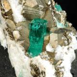 Beryl (variety emerald), Calcite, Pyrite<br />Chivor mining district, Municipio Chivor, Eastern Emerald Belt, Boyacá Department, Colombia<br />102x36x87mm, xl=13mm<br /> (Author: Fiebre Verde)