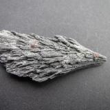 Cianita<br />Minas Gerais, Brasil<br />5 x 2 cm.<br /> (Autor: prcantos)