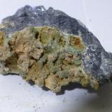 Piromorfita<br />Mina de Vallclara, Mas de lAnglès, Vallclara, Comarca Conca de Barberà, Tarragona, Cataluña / Catalunya, España<br />4,5x2cm aprox.<br /> (Autor: heat00)