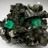 Beryl (variety emerald), Calcite<br />Coscuez mining district, Municipio San Pablo de Borbur, Western Emerald Belt, Boyacá Department, Colombia<br />68x62x40mm, xl=15mm<br /> (Author: Fiebre Verde)