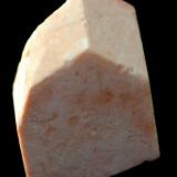 Microclina<br />Pedrera Mas Sever, Massabè (Mas Ceber), Sils, Comarca La Selva, Gerona / Girona, Cataluña / Catalunya, España<br />44 x 31 x 21 mm<br /> (Autor: José Luis Zamora)