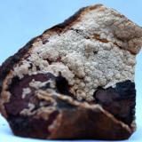 Fluorapatito<br />Sierra del Aljibe, Aliseda, Comarca Tajo-Salor Almonte, Cáceres, Extremadura, España<br />36 x 20 22 mm.<br /> (Autor: José Luis Zamora)