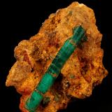 Beryl (variety emerald)<br />Chivor mining district, Buena Vista Mine, Municipio Ubalá, Eastern Emerald Belt, Cundinamarca Department, Colombia<br />67x42x90mm, xl=69mm<br /> (Author: Fiebre Verde)