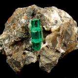 Beryl (variety emerald), Calcite<br />Chivor mining district, Municipio Chivor, Eastern Emerald Belt, Boyacá Department, Colombia<br />57x38x42mm, xl=20mm<br /> (Author: Fiebre Verde)