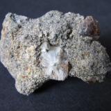 Prehnita y titanitaCantera Minera II, Cerros del Lobo, Las Cabezas de San Juan, Comarca Bajo Guadalquivir, Sevilla, Andalucía, España5 x 3''5 cm. (Autor: prcantos)