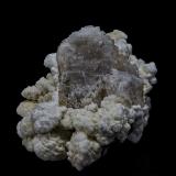 Barite, Calcite<br />Rock Island Road road cut, Gouverneur, St. Lawrence County, New York, USA<br />5.3 x 4.5 cm<br /> (Author: am mizunaka)