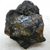 Vidrio volcánico en basalto.<br />Caldera del Volcán de Bandama, Santa Brígida, Gran Canaria, Provincia de Las Palmas, Canarias, España<br />5 x 4,5 x 3 cm<br /> (Autor: María Jesús M.)