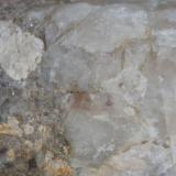Muestra 1, cara A, cristalización de cuarzo y feldespato.
O´Grove. Pontevedra. España.
Cristal de feldespato de 3x2 cm (Autor: María Jesús M.)