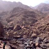 La mayor parte del macizo del Toubkal está formado por rocas volcánicas de edad precámbrica. (Autor: Josele)