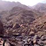 La mayor parte del macizo del Toubkal está formado por rocas volcánicas de edad precámbrica. (Autor: Josele)