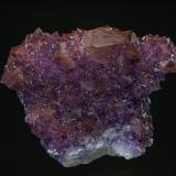 Quartz (var Amethyst)Mina Diamond Willow, McTavish, Distrito Thunder Bay, Ontario, Canadá9.8 x 9.1 cm (Author: am mizunaka)