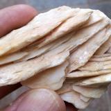 Barita<br />Zona minera de Berbes, Berbes, Ribadesella, Comarca Oriente, Principado de Asturias (Asturias), España<br />6 x 3 cm<br /> (Autor: Cristalino)