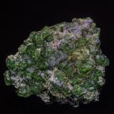 Grossular<br />Jeffrey Mine, Asbestos, Les Sources RCM, Estrie, Québec, Canada<br />3.2 x 2.8 cm<br /> (Author: am mizunaka)