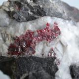 Cinabrio<br />Mina Escarlati, Puerto de las Señales, Maraña, Comarca Montaña Oriental, León, Castilla y León, España<br />9,5 x 4,5x 4 cm<br /> (Autor: Raul S. Llorente)