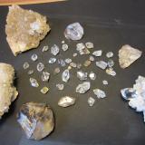 Quartz<br />Fonda, Mohawk, Montgomery County, New York, USA<br />to 10 cm.<br /> (Author: vic rzonca)