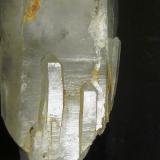 Cuarzo (variedad cristal de roca)<br />Concesión Minera Leymon, Villanueva de la Sierra, Pías, Comarca Sanabria, Zamora, Castilla y León, España<br />9 x 3 x 2,5 cm.<br /> (Autor: Felipe Abolafia)