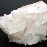CalcitaCanteras de mármol, Estremoz, Distrito Évora, Província Alentejo Central, Región Alentejo, Portugal4''3 x 3''6 cm (Autor: phrancko)