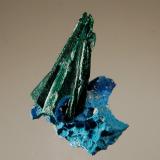 Malachite<br />Tantara Mine, Shinkolobwe, Katanga Copper Crescent, Katanga (Shaba), Democratic Republic of the Congo (Zaire)<br />2.9 cm<br /> (Author: crosstimber)