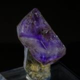 Quartz<br />Crystal Ridge, Johnson Spring, Tibbetts District, Inyo Mountains, Inyo County, California, USA<br />3.3 x 2.4 cm<br /> (Author: am mizunaka)