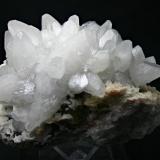 Calcita y dolomita en fluoritaMina Moscona, El Llano, Solís, Corvera de Asturias, Comarca Avilés, Principado de Asturias (Asturias), España57mm - 77mm - 41mm (Autor: Pedro Naranjo)