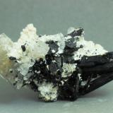 Berilo (Goshenita)Monte Erongo, Usakos, Región Erongo, Namibia50x27x22 mm (Autor: Juan Espino)