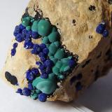 Azurita y Malaquita<br />Mina Les Ferreres, Rocabruna, Camprodon, Comarca Ripollès, Gerona / Girona, Cataluña / Catalunya, España<br />Encuadre 2 x 1,5 cm aprox.<br /> (Autor: heat00)