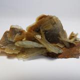Barita<br />Mines Can Palomeres, Malgrat de Mar, Comarca Maresme, Barcelona, Cataluña / Catalunya, España<br />5 x 2,2 x 2,4 cm<br /> (Autor: heat00)