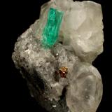 Beryl (variety emerald), Calcite, PyriteLa Pita (distrito minero), Mina Cunas, Municipio Maripí, Cinturón Esmeraldífero Occidental, Departamento Boyacá, Colombia26x17x30mm, xl=9x2mm (Author: Fiebre Verde)