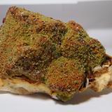 Galena y Piromorfita-Mimetita<br />Mina Atrevida, Vimbodí i Poblet, Comarca Conca de Barberà, Tarragona, Cataluña / Catalunya, España<br />6,1 x 3,8 x 2,6 cm<br /> (Autor: heat00)