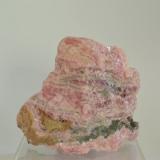 RodocrositaCapillitas Mine, Andalgalá Department, Catamarca, Argentina5,5 x 5 x 3,5 cm (Autor: Raul S. Llorente)