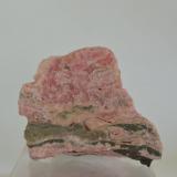 RodocrositaMina Capillitas, Departamento Andalgalá, Catamarca, Argentina5,5 x 5 x 3,5 cm (Autor: Raul S. Llorente)